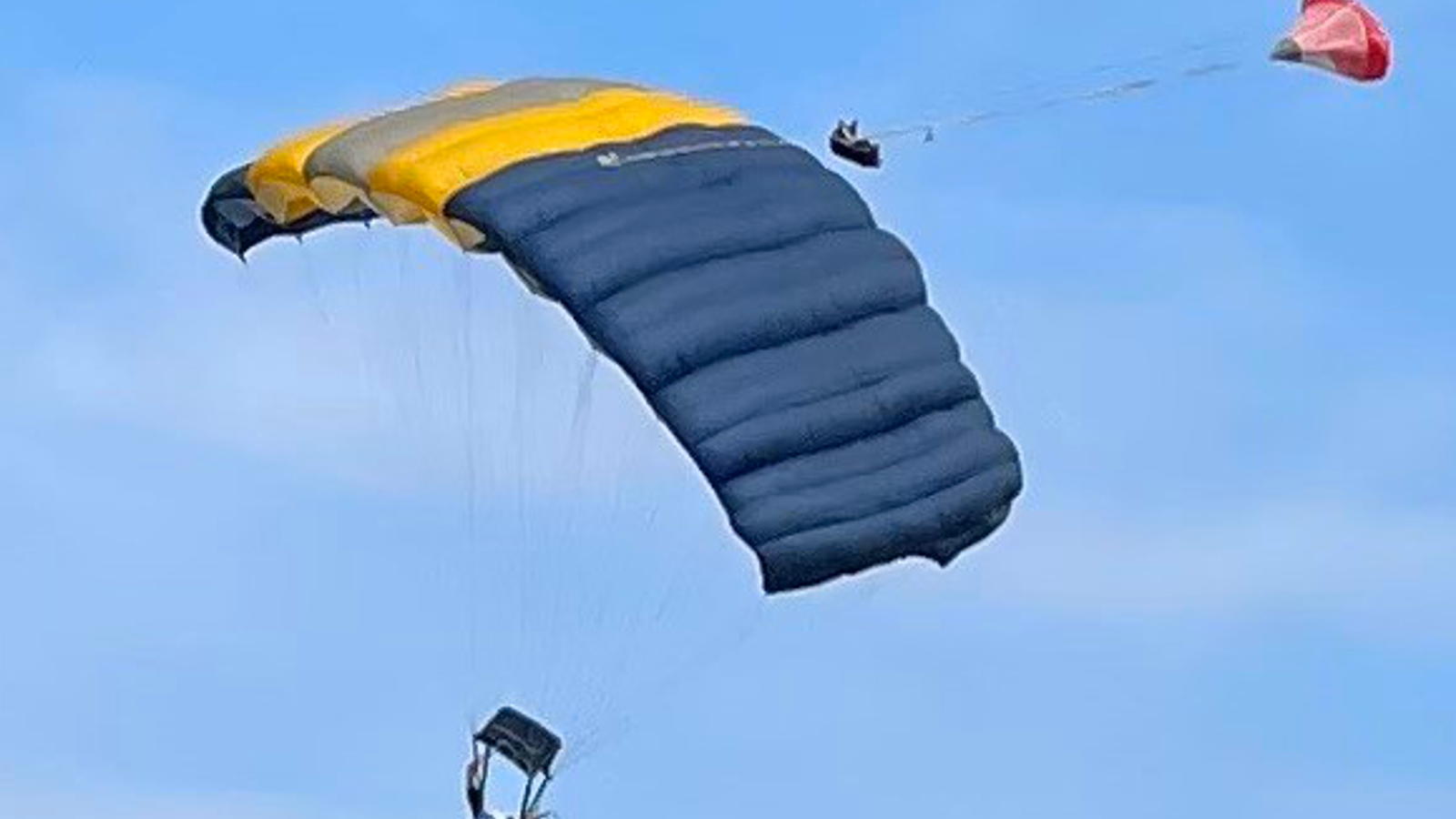 Stuart Skydiving